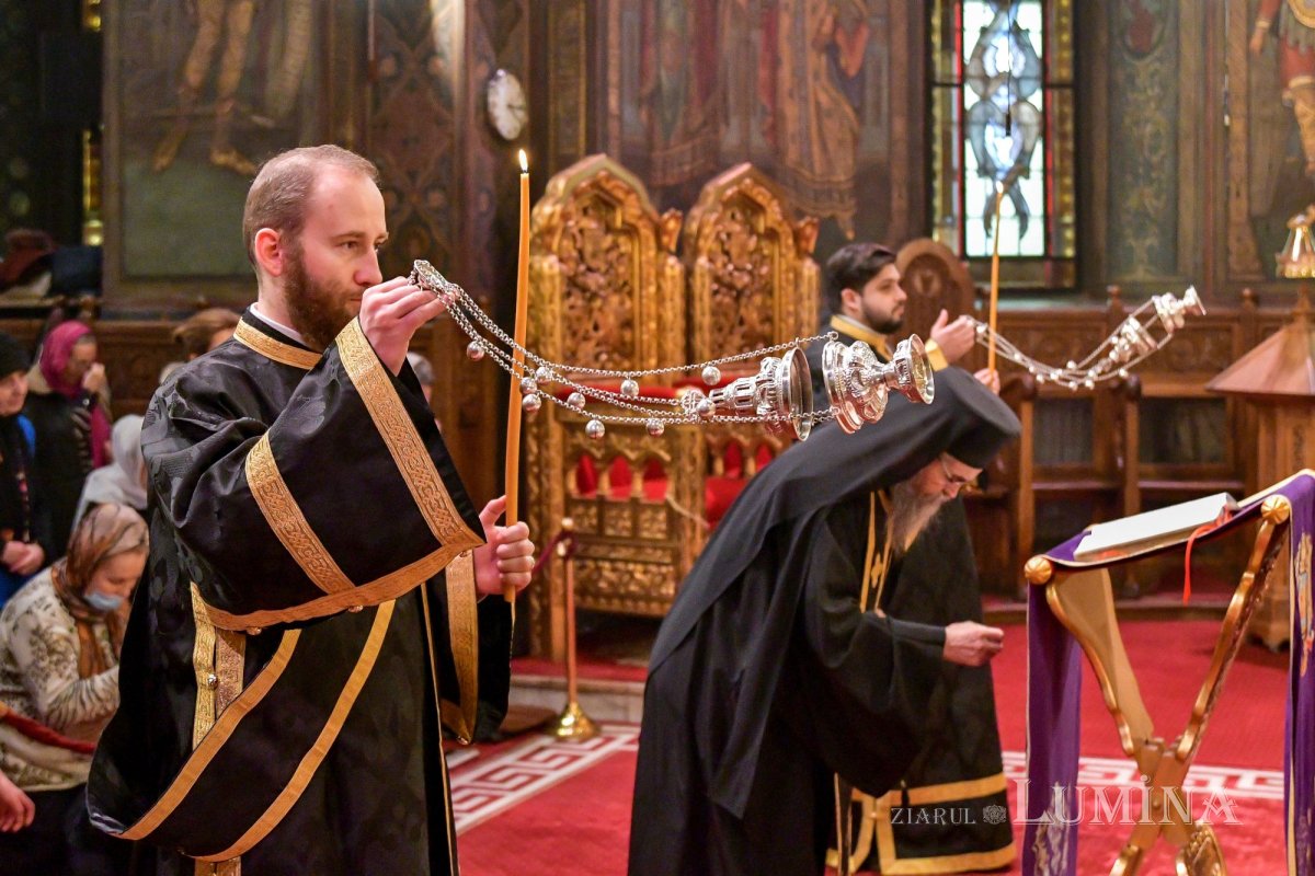 „Un dialog al omului cu propria sa conștiință” 246014