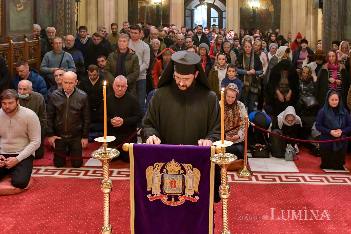 „Un dialog al omului cu propria sa conștiință” 246022