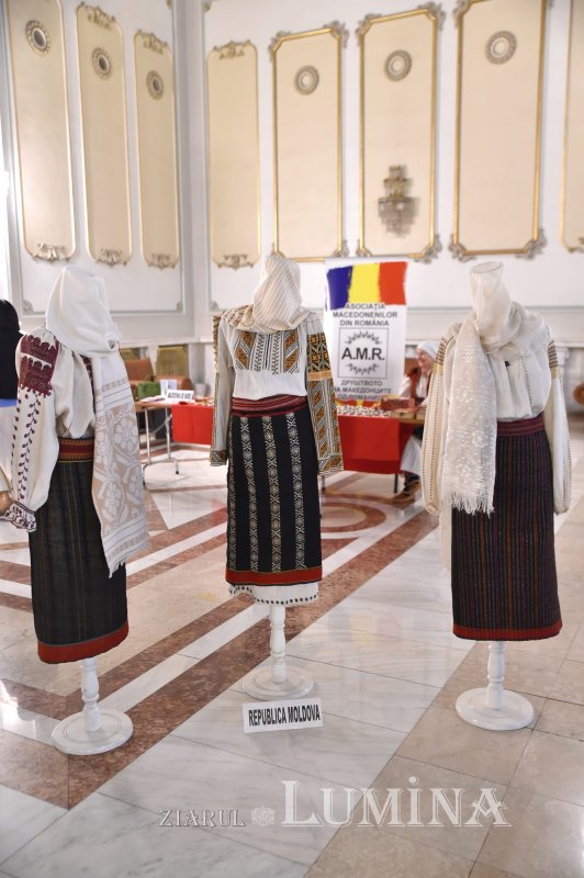 Expoziţia-atelier „Patrimoniul imaterial UNESCO din România şi Republica Moldova”, la Palatul Parlamentului 245973