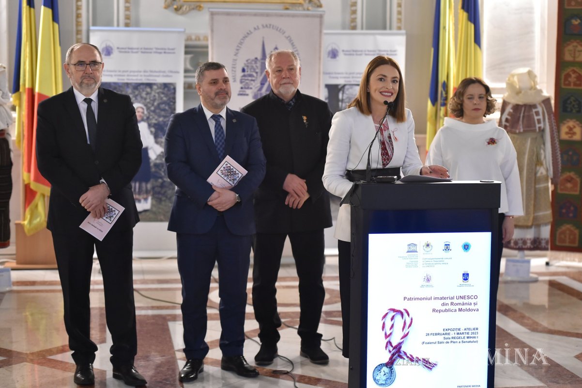 Expoziţia-atelier „Patrimoniul imaterial UNESCO din România şi Republica Moldova”, la Palatul Parlamentului 245974