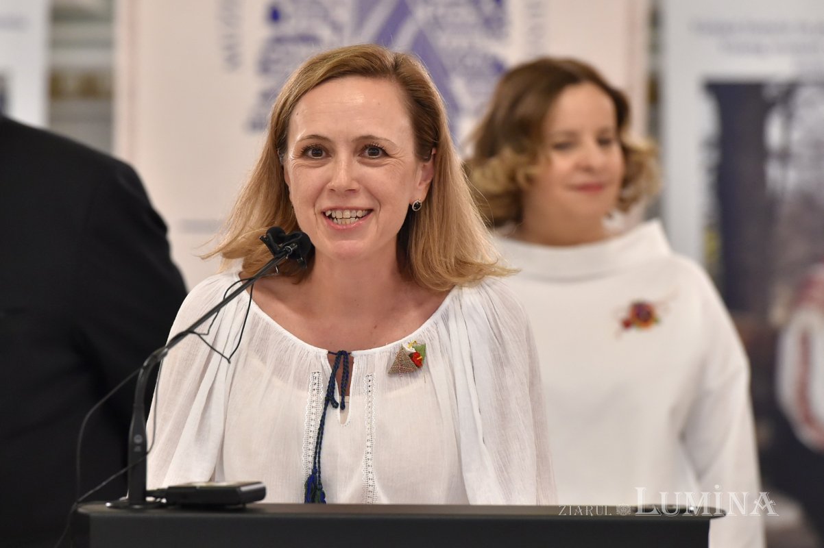 Expoziţia-atelier „Patrimoniul imaterial UNESCO din România şi Republica Moldova”, la Palatul Parlamentului 245988