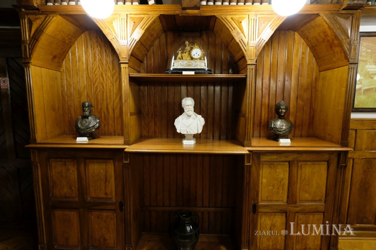 Arhitecții modernizării României 246118