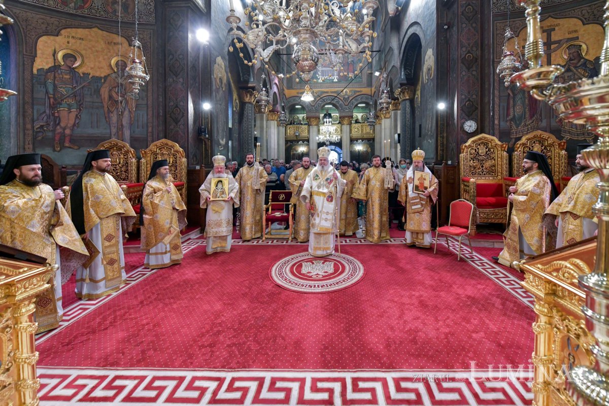 „Icoanele prezintă o vedere profetică a viitorului ultim al omenirii” 246331