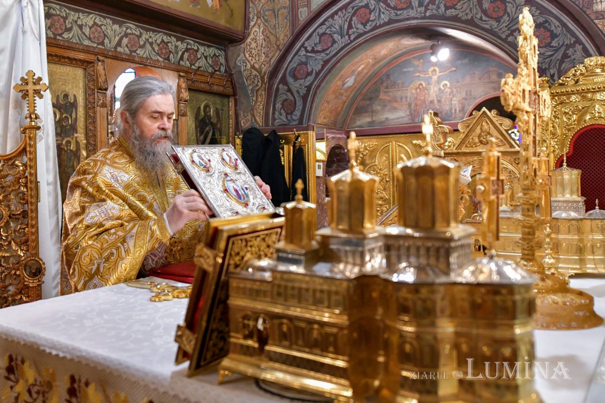 „Icoanele prezintă o vedere profetică a viitorului ultim al omenirii” 246335