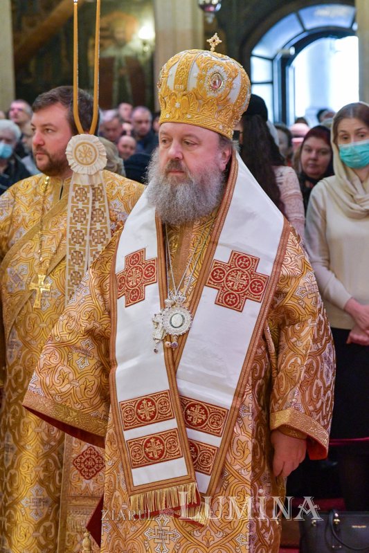 „Icoanele prezintă o vedere profetică a viitorului ultim al omenirii” 246343