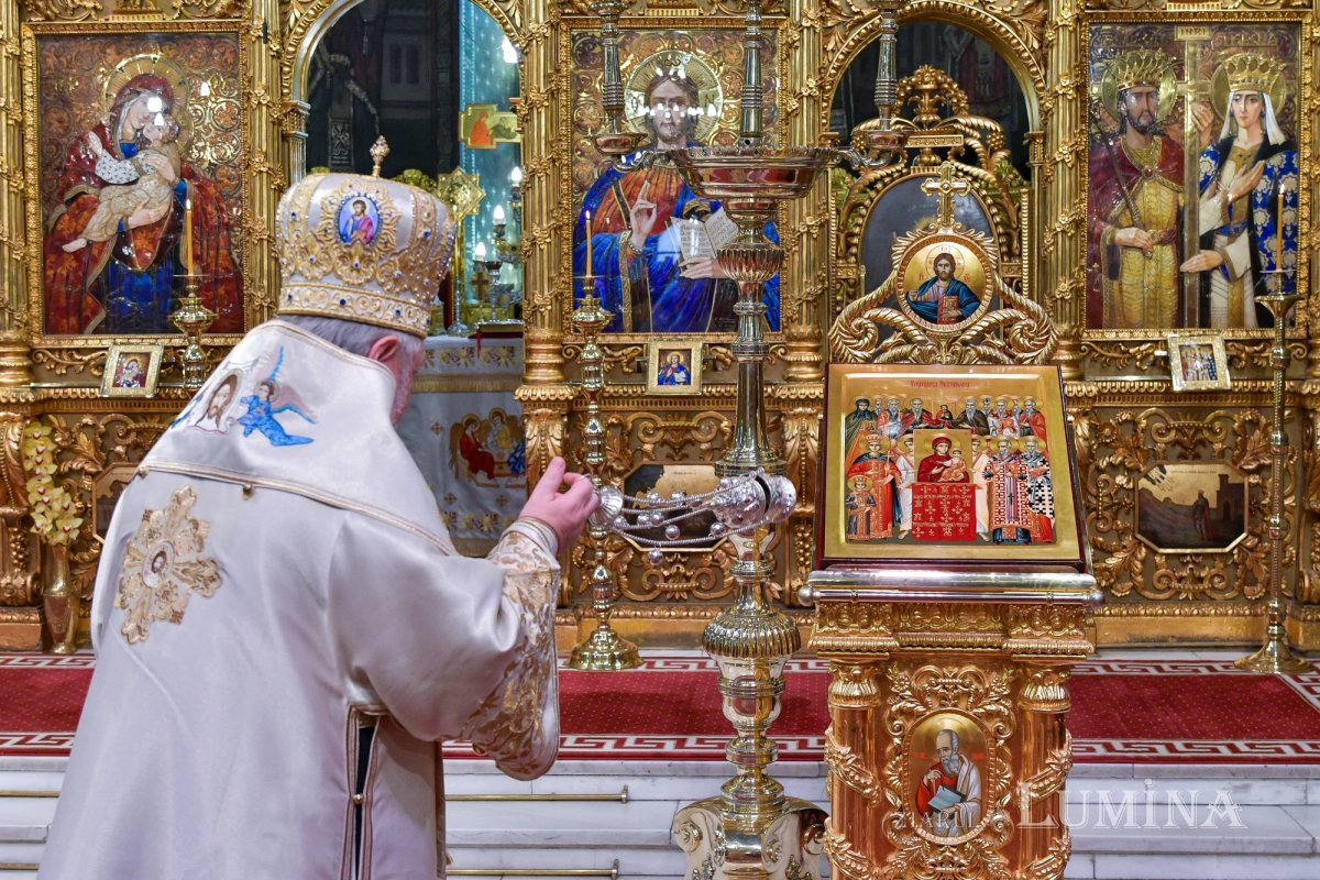 „Icoanele prezintă o vedere profetică a viitorului ultim al omenirii” 246345