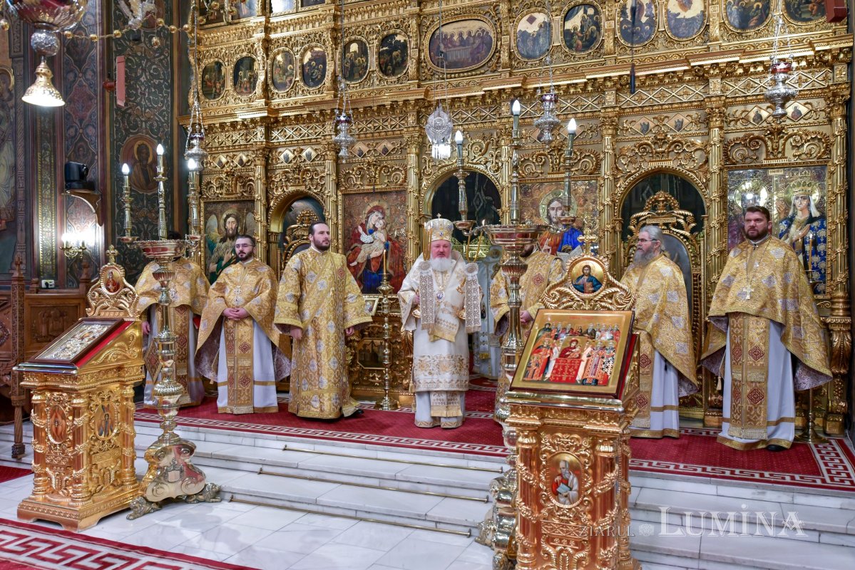 „Icoanele prezintă o vedere profetică a viitorului ultim al omenirii” 246348