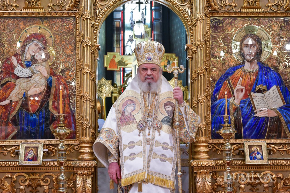 „Icoanele prezintă o vedere profetică a viitorului ultim al omenirii” 246355