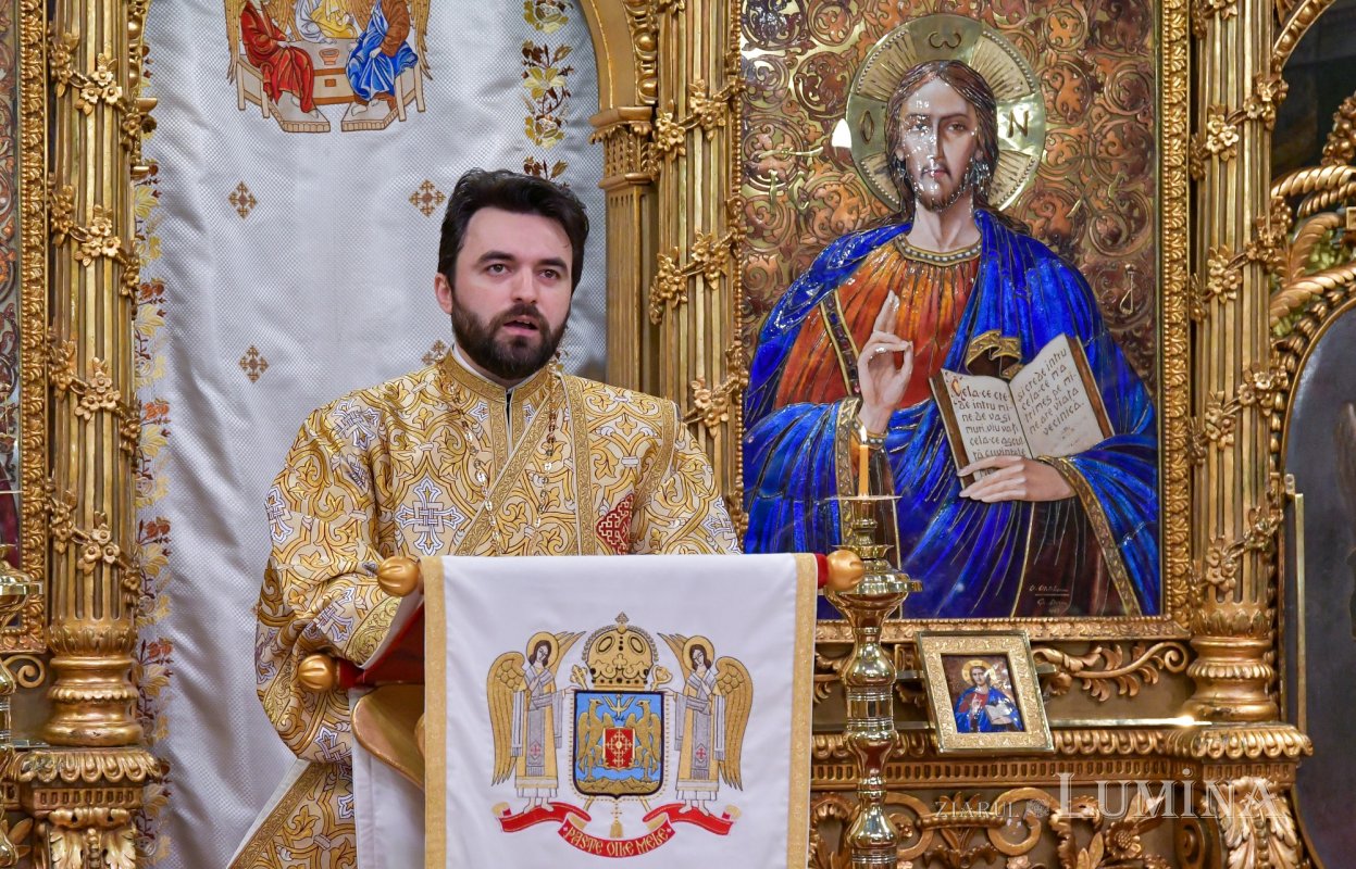 „Icoanele prezintă o vedere profetică a viitorului ultim al omenirii” 246380