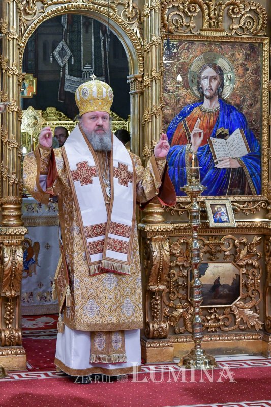 „Icoanele prezintă o vedere profetică a viitorului ultim al omenirii” 246381