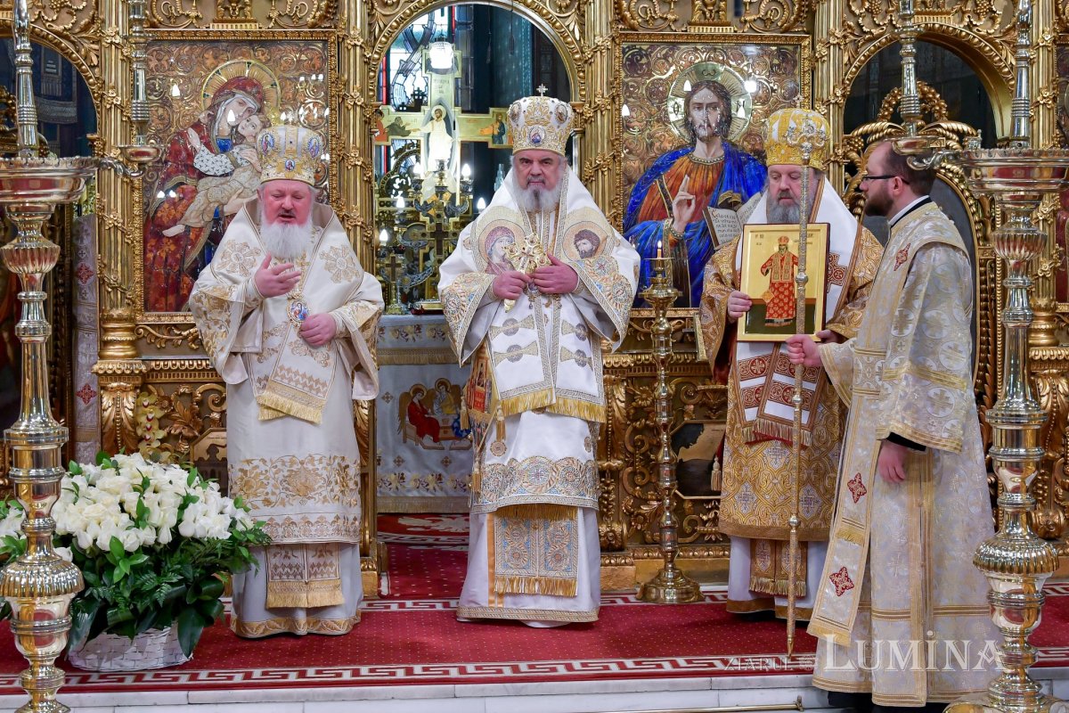 „Icoanele prezintă o vedere profetică a viitorului ultim al omenirii” 246386