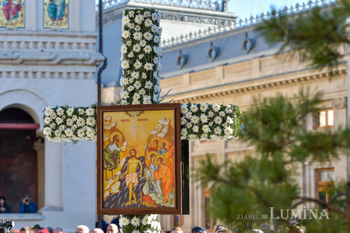 Noi sărbători legale în care nu se lucrează 246491