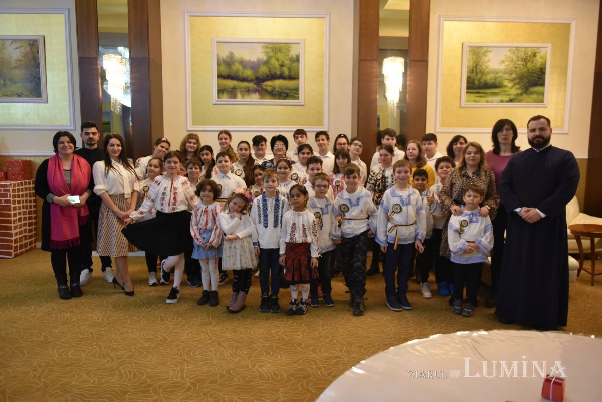 Cântece dedicate Zilei Femeii la un cămin de bătrâni din Capitală 246770