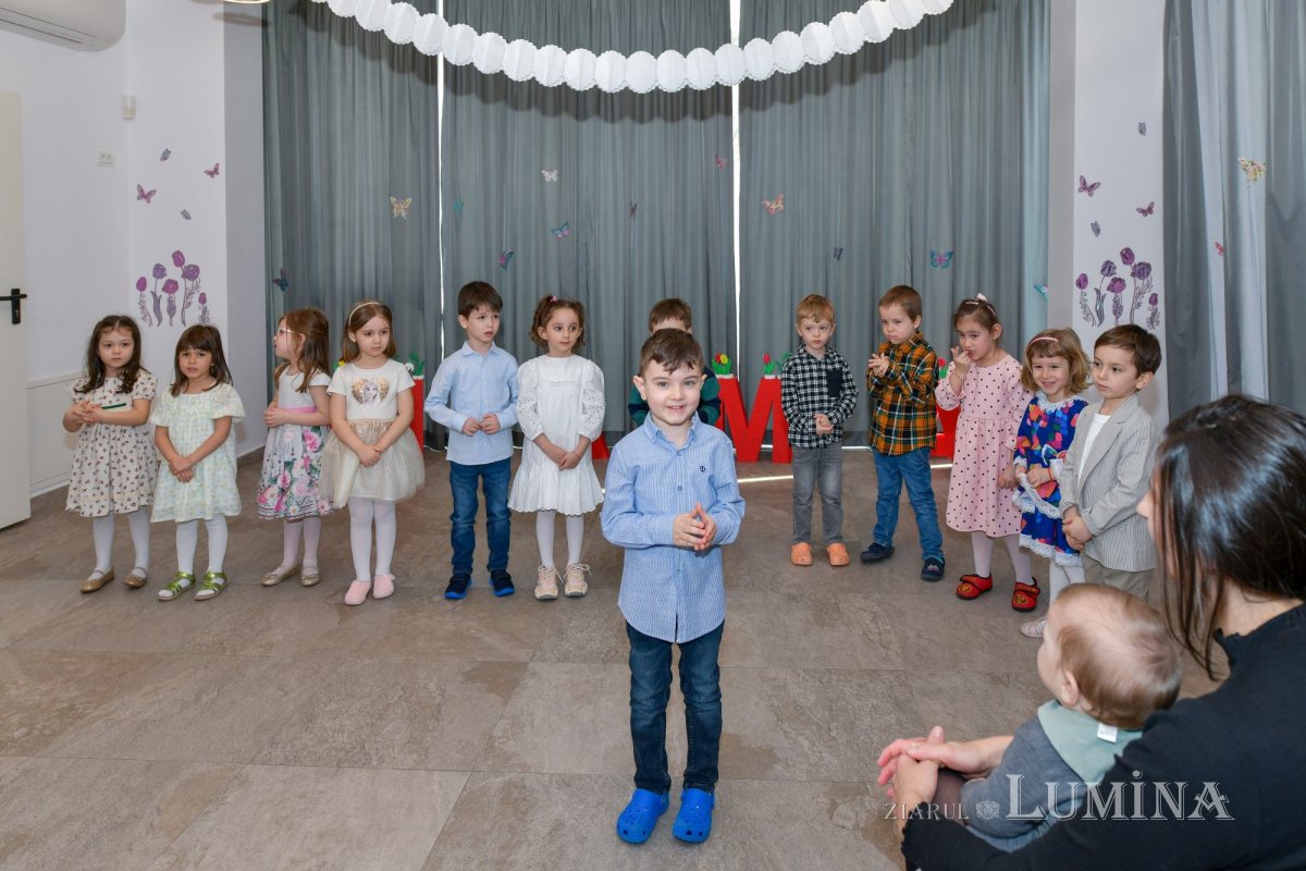 Serbare dedicată mamelor la Grădinița Patriarhiei Române 246690