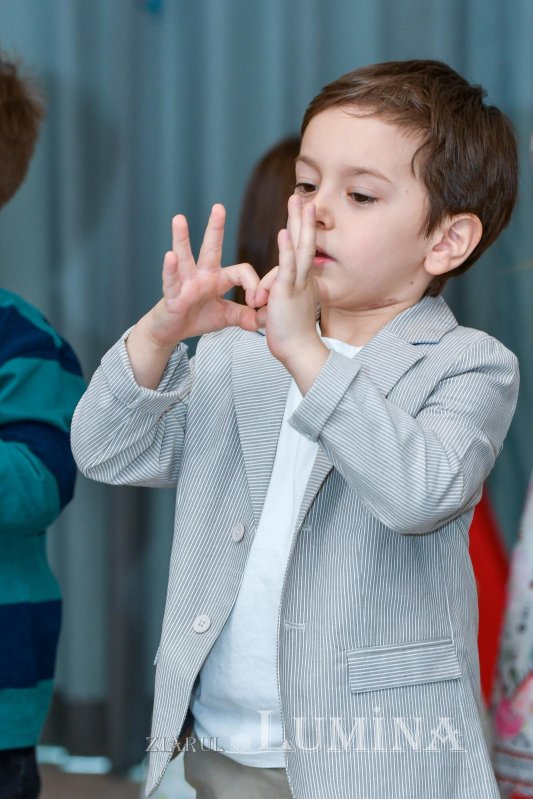 Serbare dedicată mamelor la Grădinița Patriarhiei Române 246695