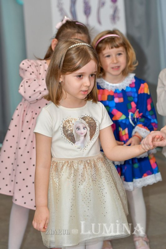 Serbare dedicată mamelor la Grădinița Patriarhiei Române 246700