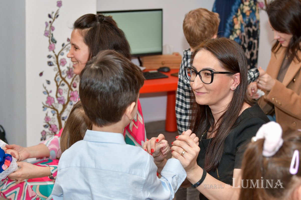 Serbare dedicată mamelor la Grădinița Patriarhiei Române 246711