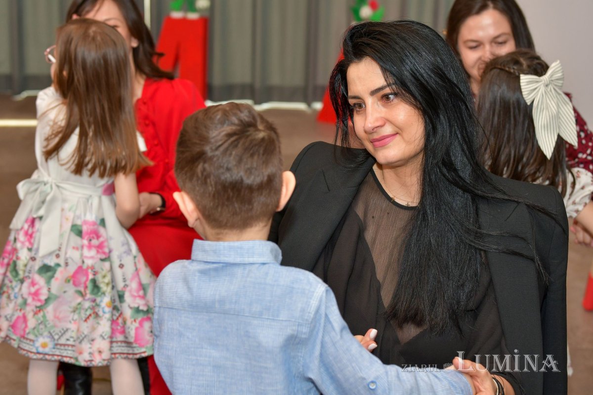 Serbare dedicată mamelor la Grădinița Patriarhiei Române 246712