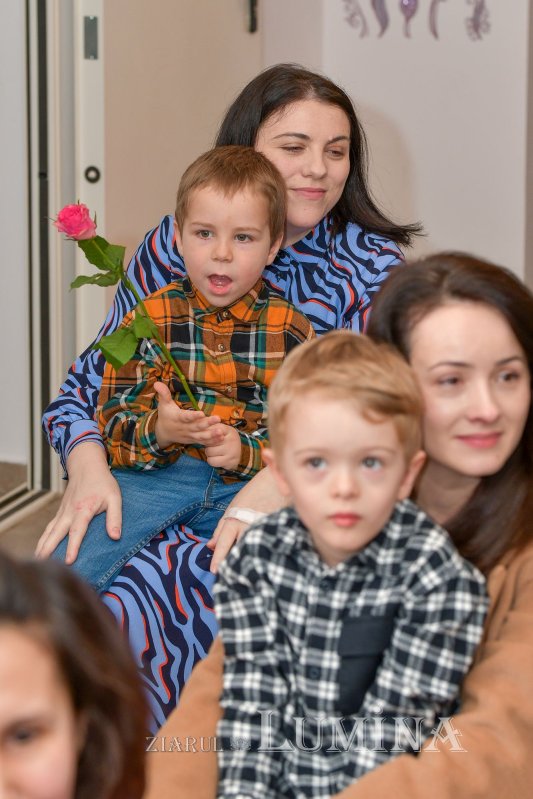 Serbare dedicată mamelor la Grădinița Patriarhiei Române 246722