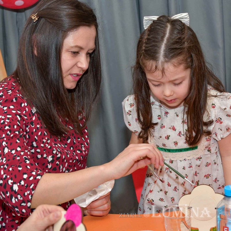 Serbare dedicată mamelor la Grădinița Patriarhiei Române 246732