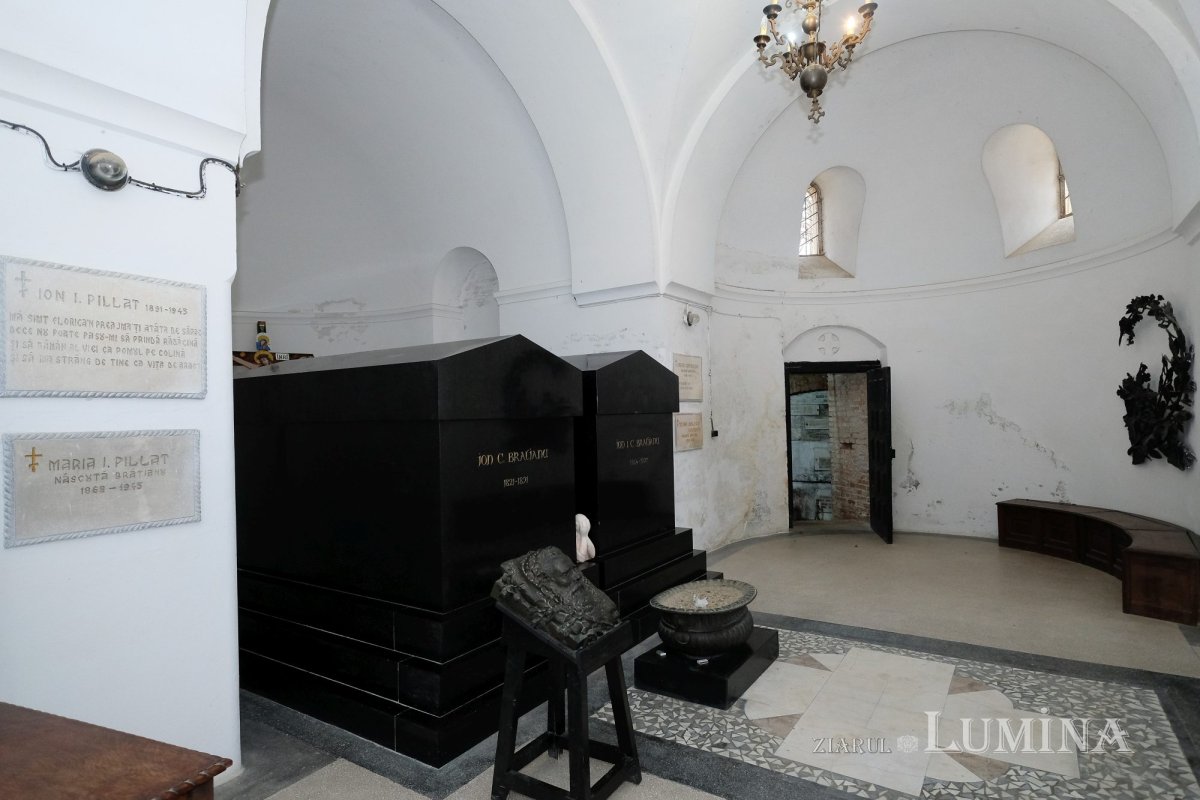 Locul unde odihnesc Brătienii 246666