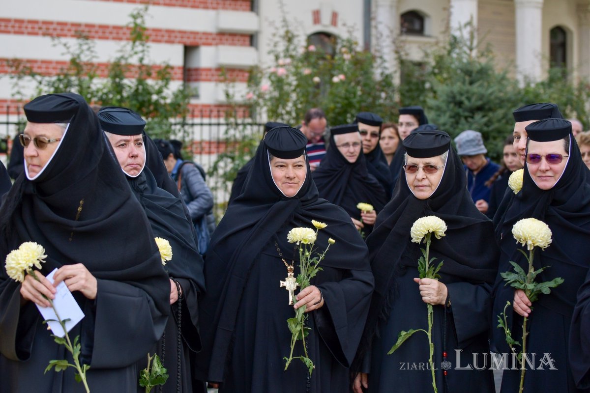 Fotografii artistice ale Publicațiilor Lumina 246919