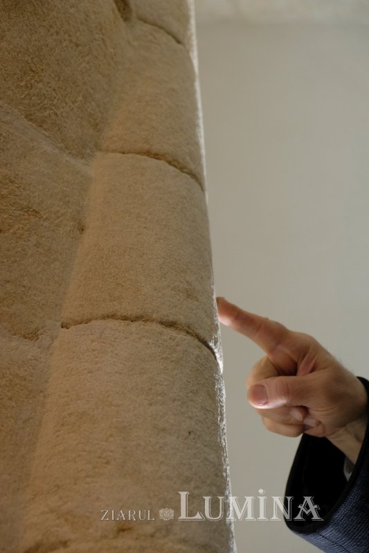 „Când cobori între oameni, urci!” 247409