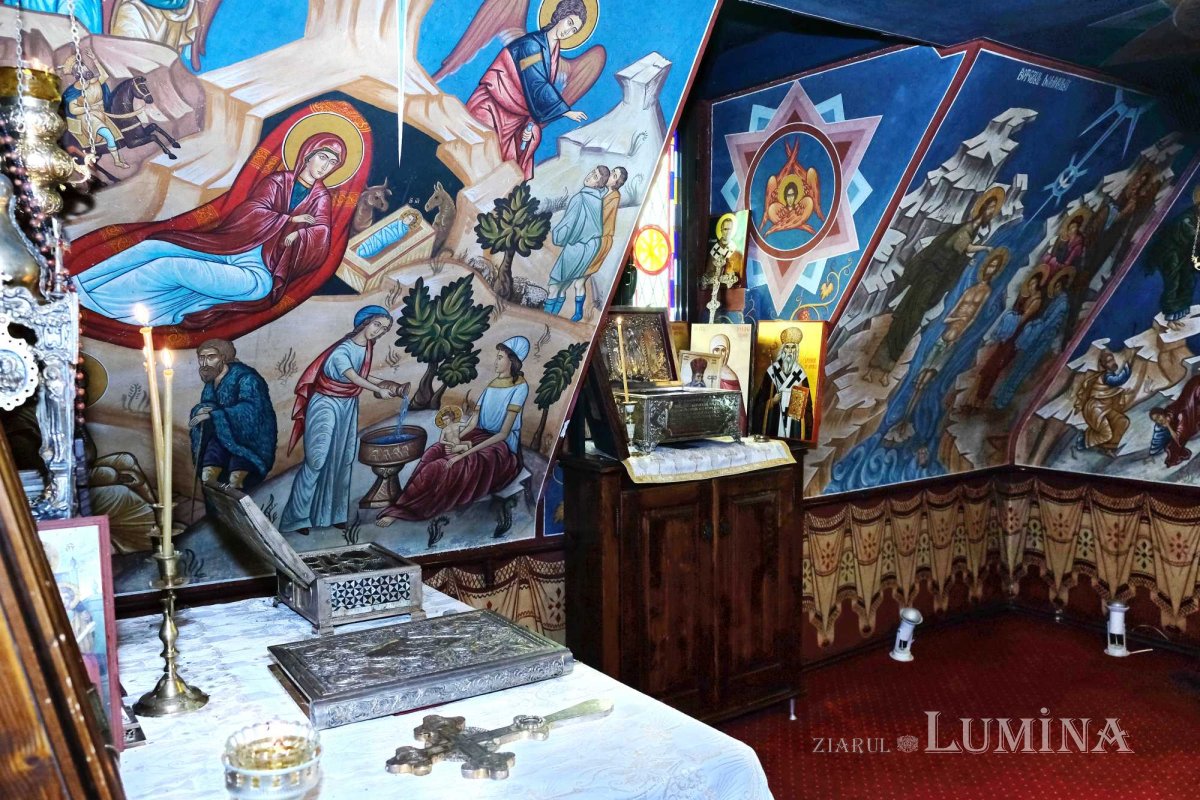 „Când cobori între oameni, urci!” 247426