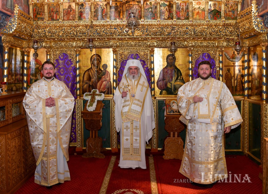 Duminica Sfintei Cruci, prevestire a Pătimirilor și slavei Învierii lui Hristos 247505