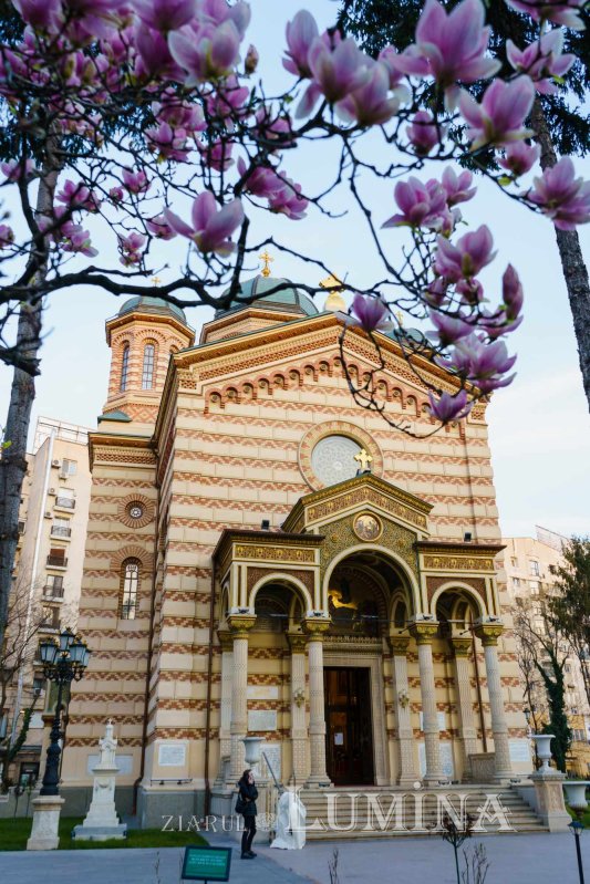 Episcopul Hușilor a conferențiat la Biserica Domnița Bălașa din Capitală 248014