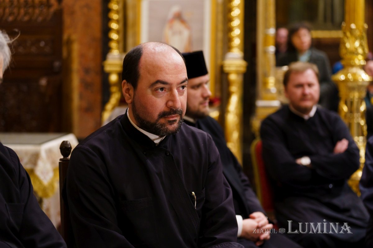 Episcopul Hușilor a conferențiat la Biserica Domnița Bălașa din Capitală 248039