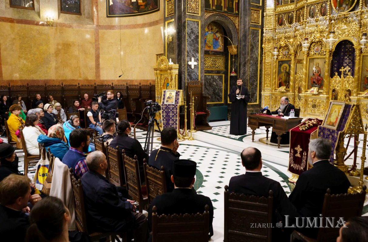 Episcopul Hușilor a conferențiat la Biserica Domnița Bălașa din Capitală 248043