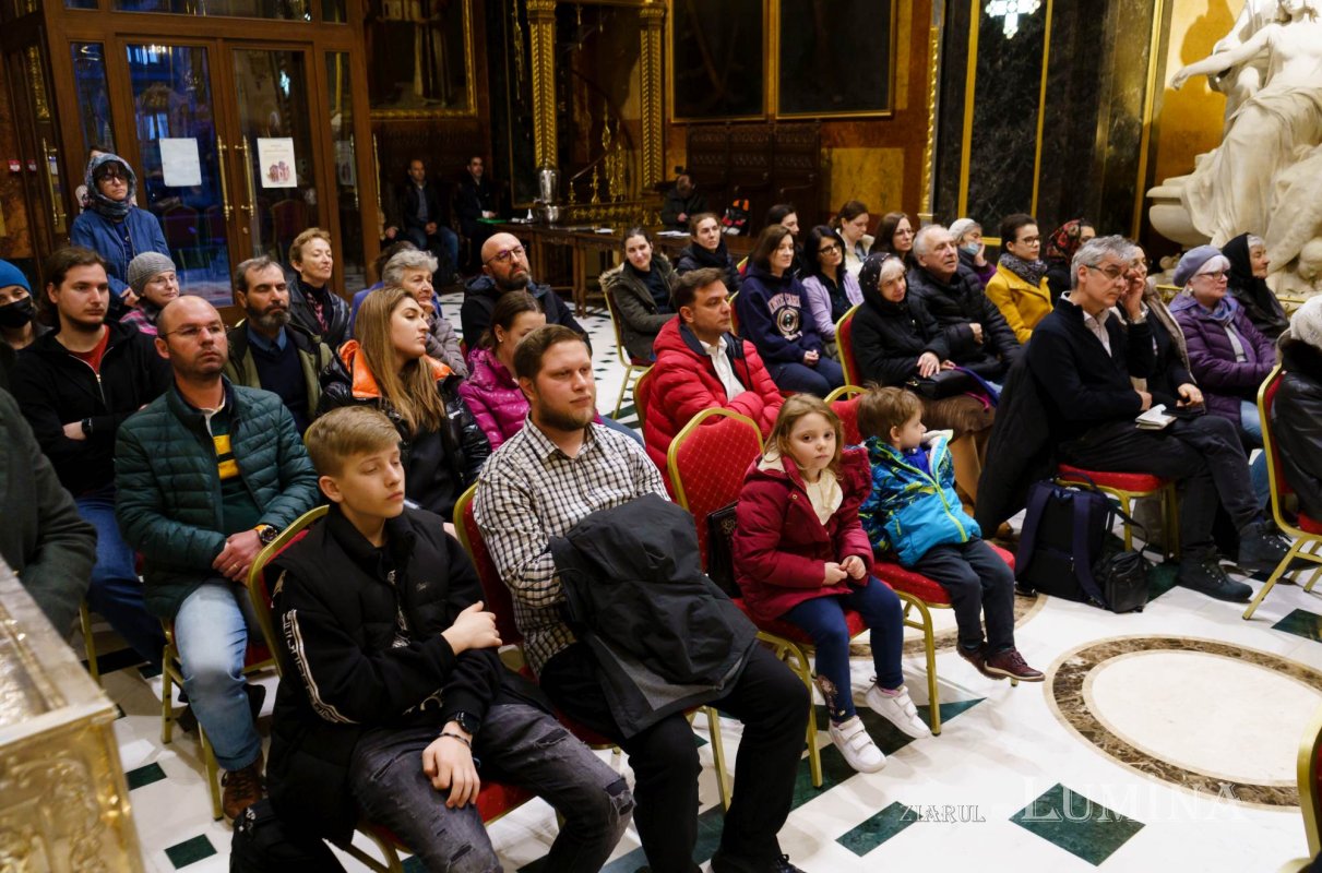 Episcopul Hușilor a conferențiat la Biserica Domnița Bălașa din Capitală 248044