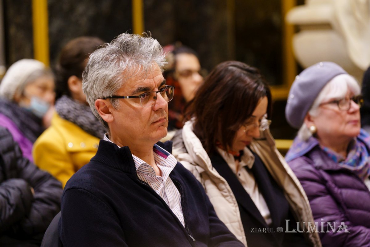 Episcopul Hușilor a conferențiat la Biserica Domnița Bălașa din Capitală 248048