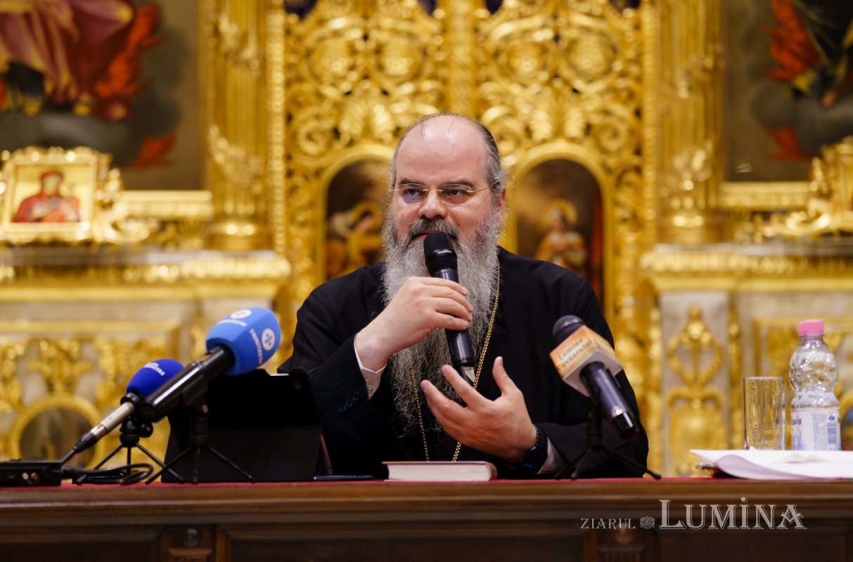 Episcopul Hușilor a conferențiat la Biserica Domnița Bălașa din Capitală 248050