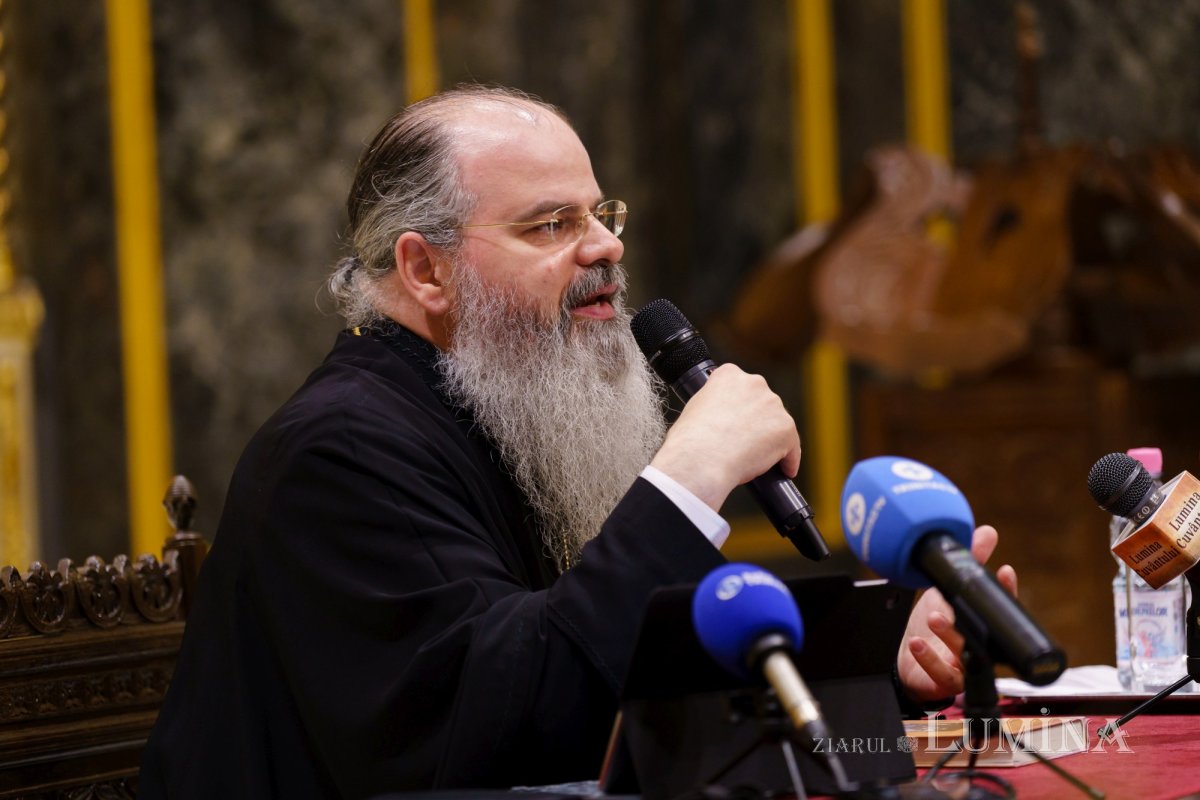 Episcopul Hușilor a conferențiat la Biserica Domnița Bălașa din Capitală 248056