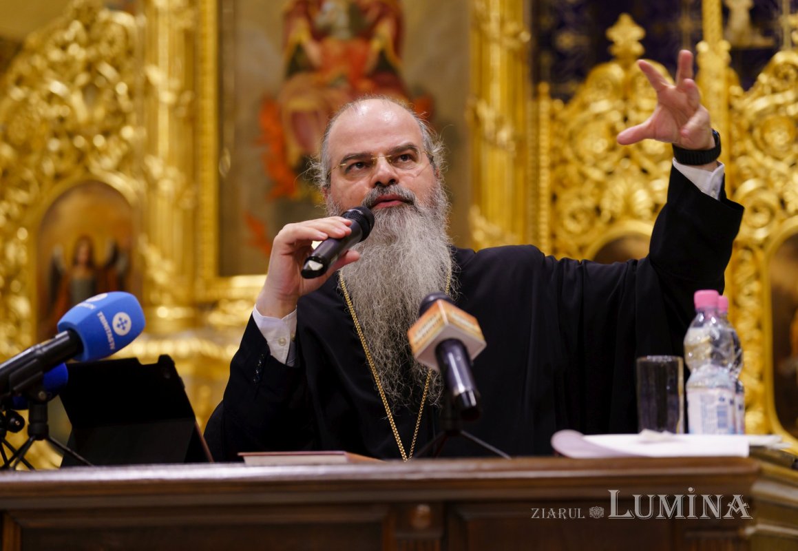 Episcopul Hușilor a conferențiat la Biserica Domnița Bălașa din Capitală 248080