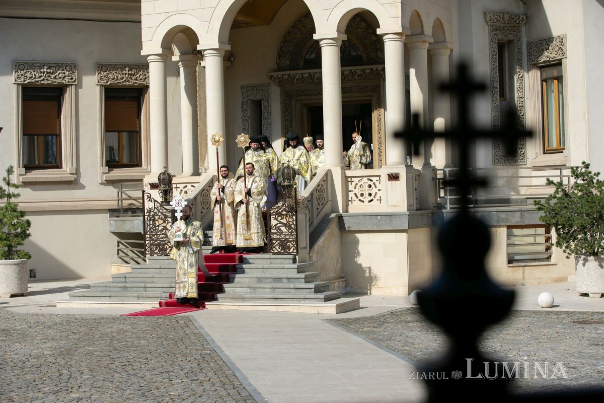 „Întruparea Fiului veșnic al lui Dumnezeu este o lucrare a întregii Sfinte Treimi” 248179