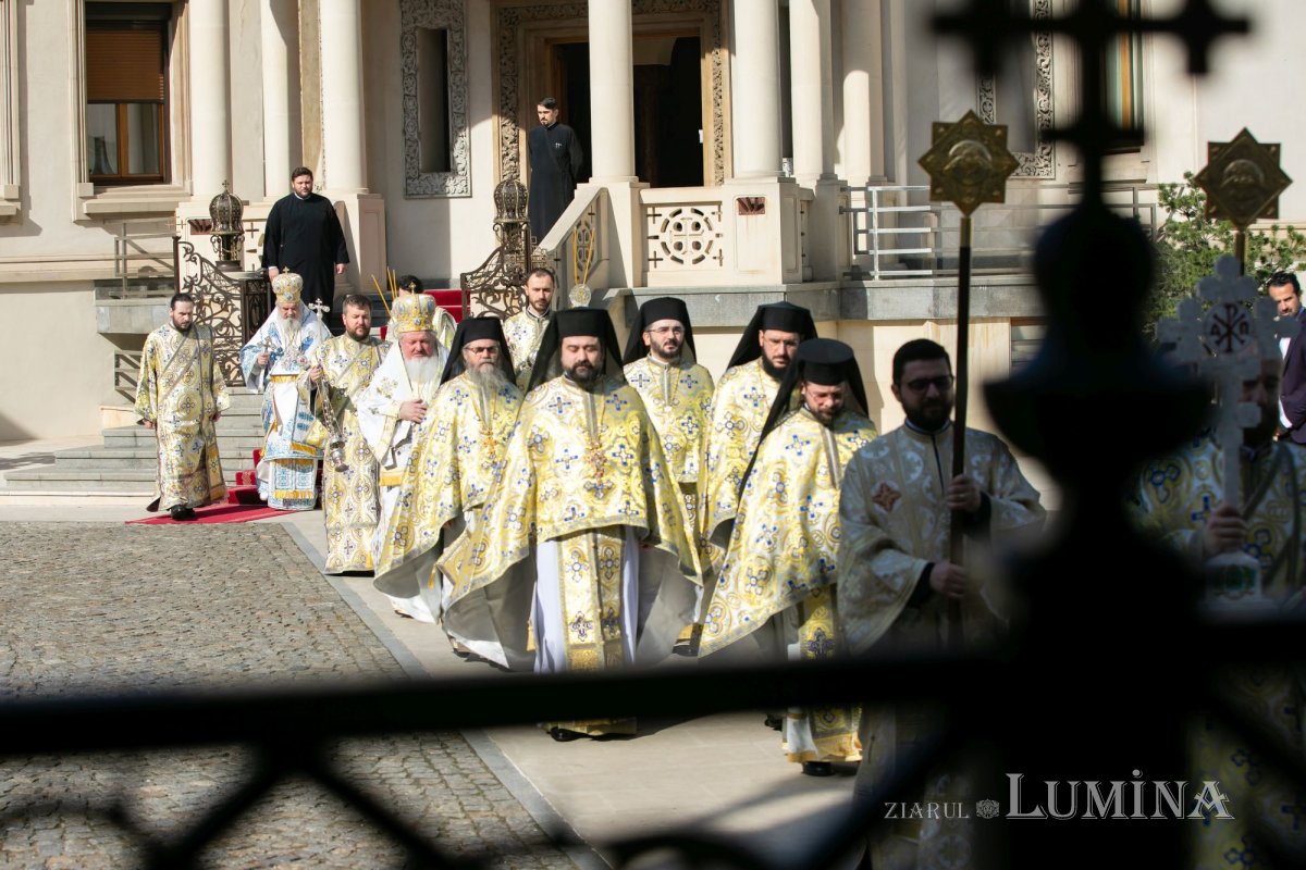 „Întruparea Fiului veșnic al lui Dumnezeu este o lucrare a întregii Sfinte Treimi” 248181