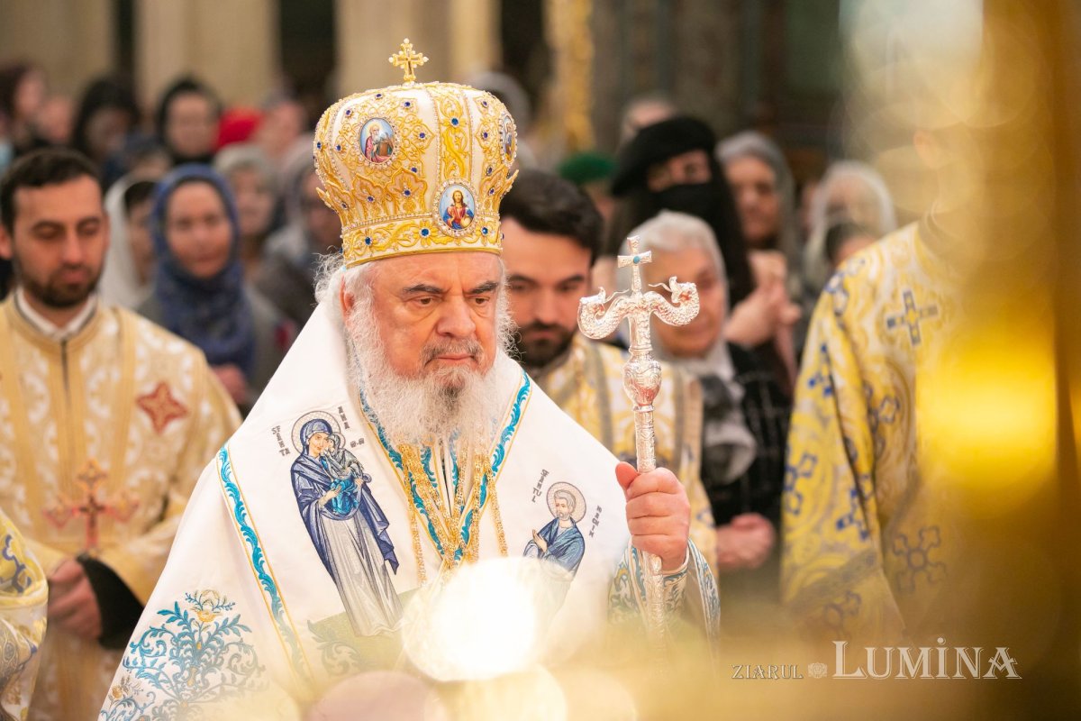 „Întruparea Fiului veșnic al lui Dumnezeu este o lucrare a întregii Sfinte Treimi” 248182