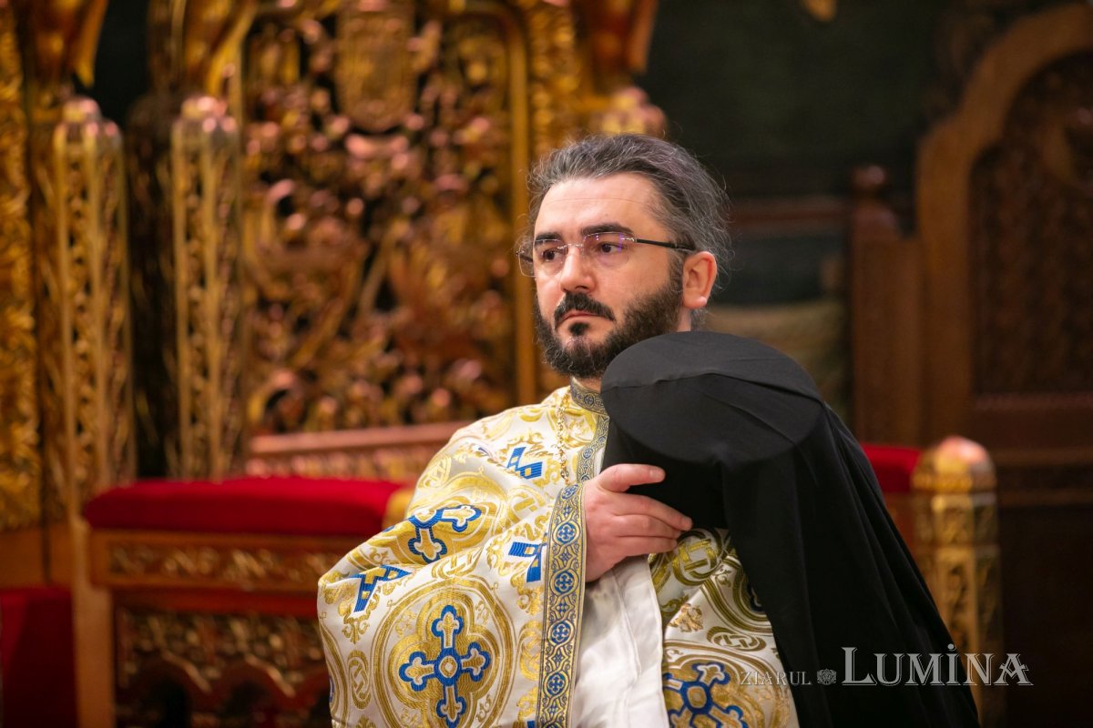 „Întruparea Fiului veșnic al lui Dumnezeu este o lucrare a întregii Sfinte Treimi” 248185