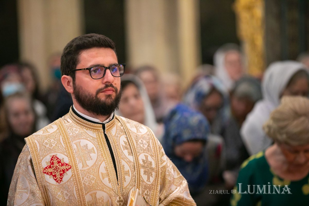 „Întruparea Fiului veșnic al lui Dumnezeu este o lucrare a întregii Sfinte Treimi” 248187