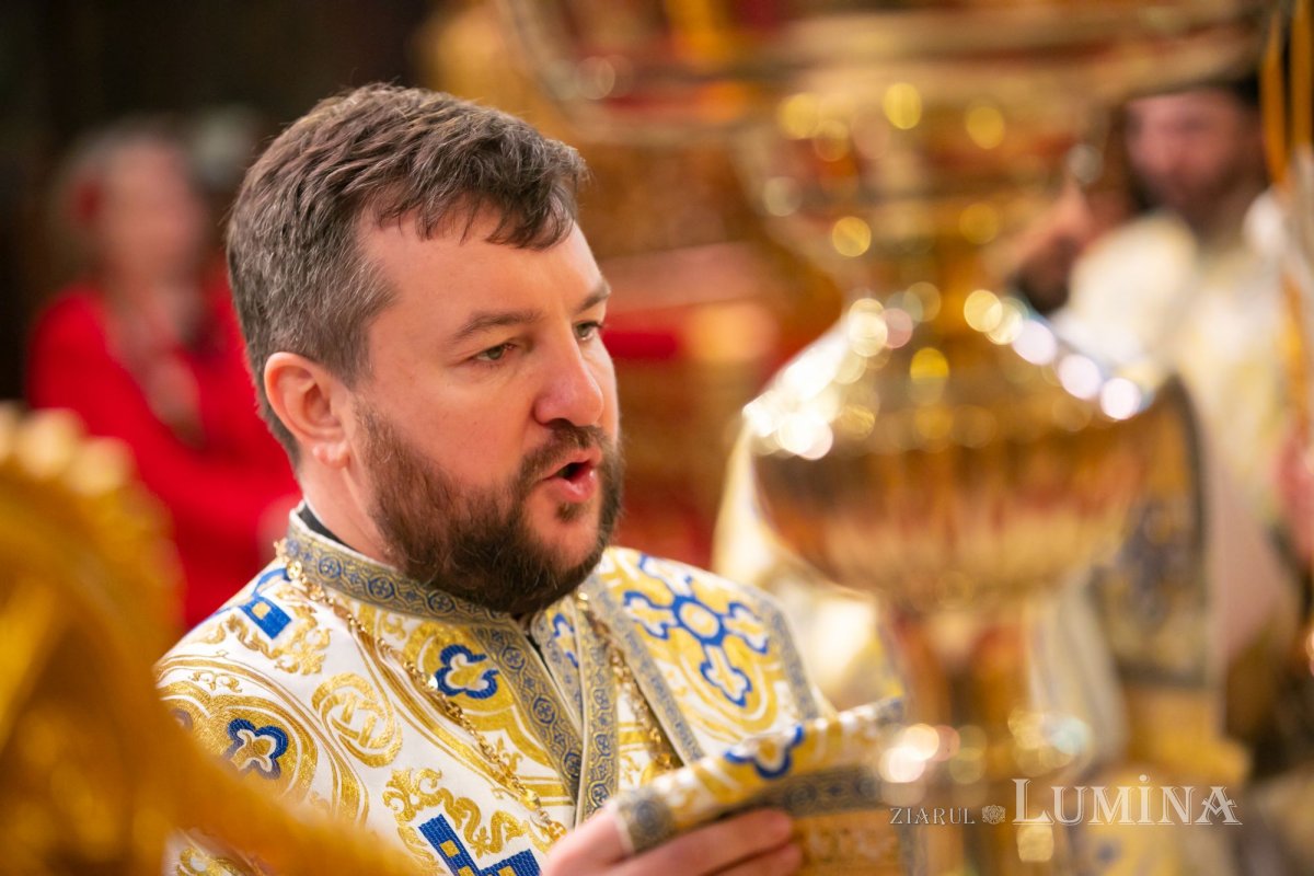 „Întruparea Fiului veșnic al lui Dumnezeu este o lucrare a întregii Sfinte Treimi” 248189