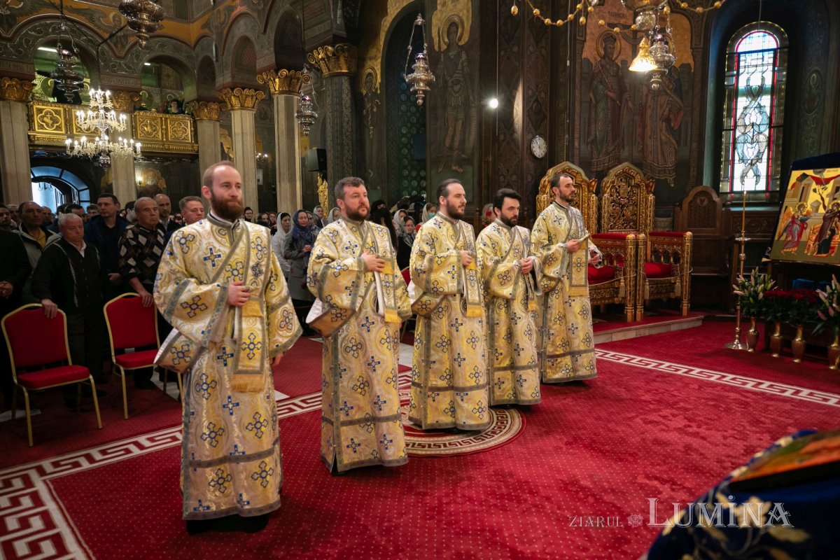 „Întruparea Fiului veșnic al lui Dumnezeu este o lucrare a întregii Sfinte Treimi” 248217