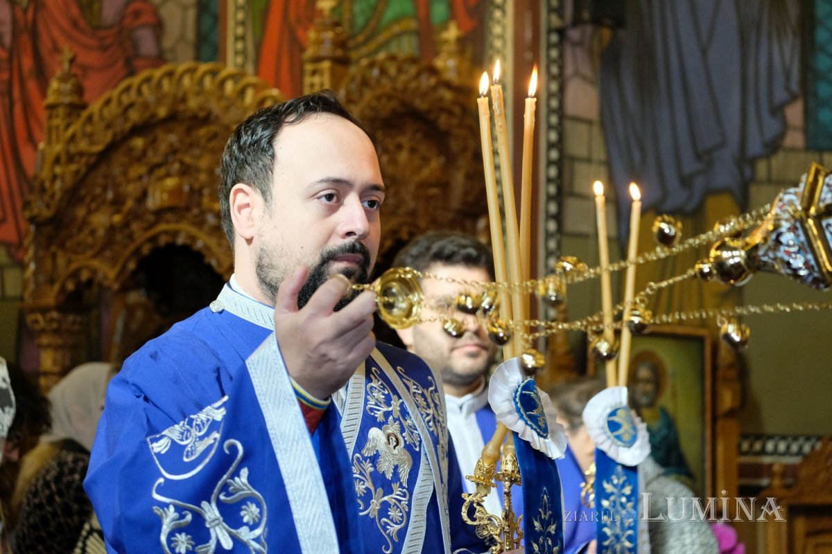 Zi de hram la Parohia „Buna Vestire”-Giulești din București 248245
