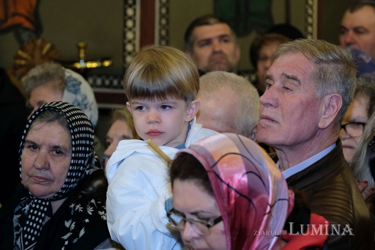 Zi de hram la Parohia „Buna Vestire”-Giulești din București 248255