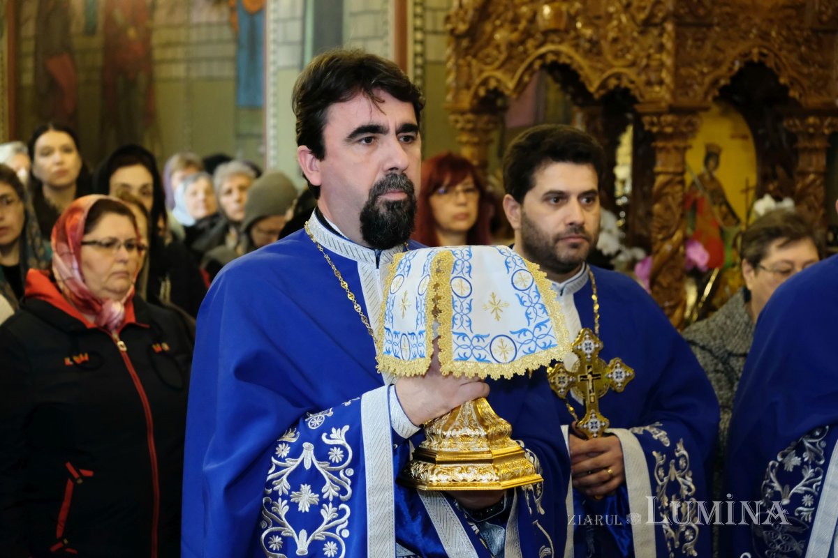 Zi de hram la Parohia „Buna Vestire”-Giulești din București 248268