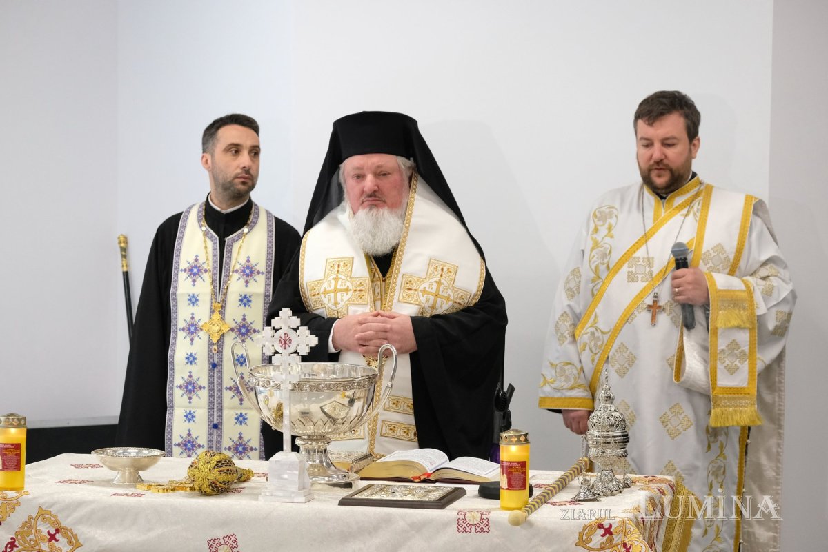 O nouă clădire redată frumuseții dintâi în Piața Romană  249147