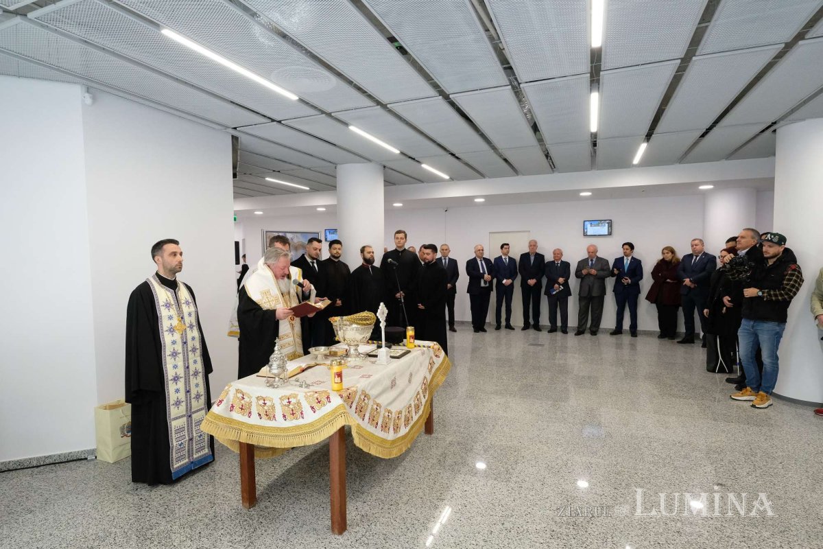 O nouă clădire redată frumuseții dintâi în Piața Romană  249150