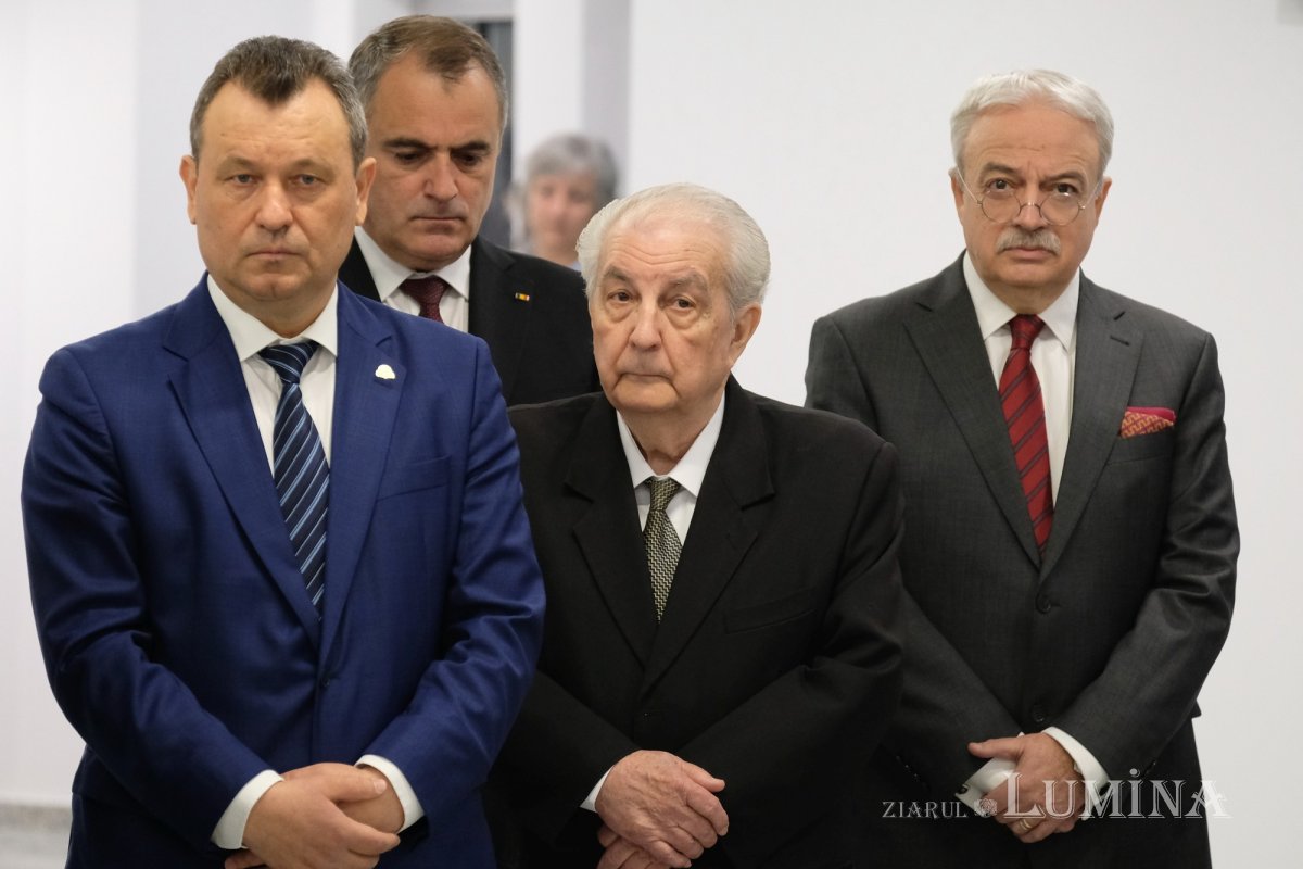 O nouă clădire redată frumuseții dintâi în Piața Romană  249151